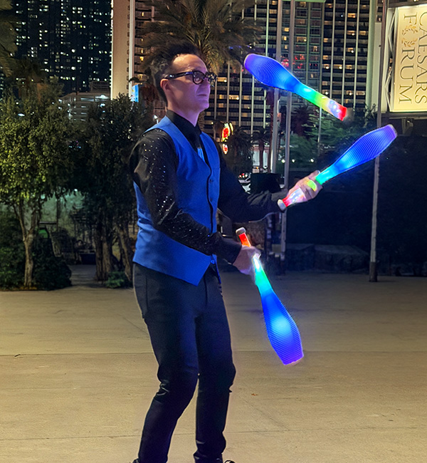 LED juggler